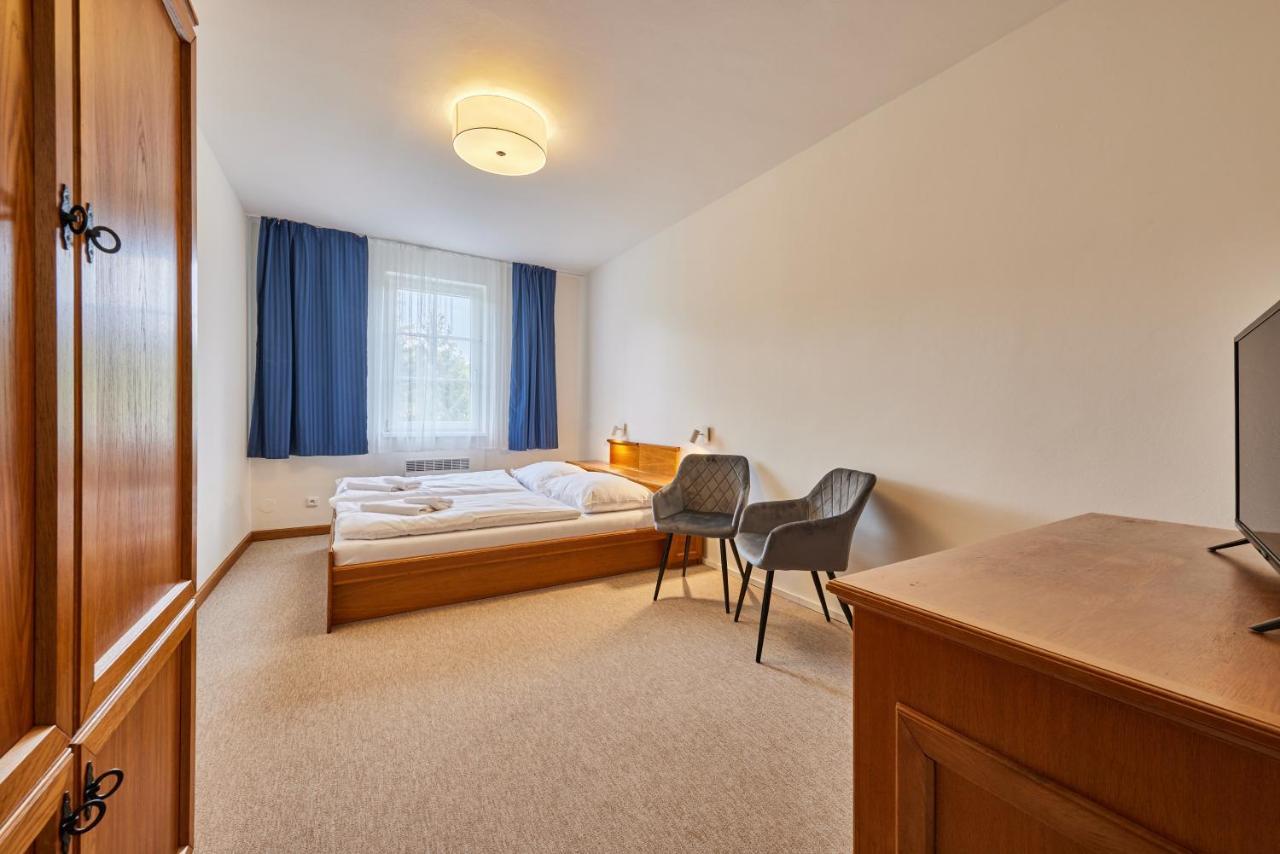 Hotel Auri Rudník Kültér fotó