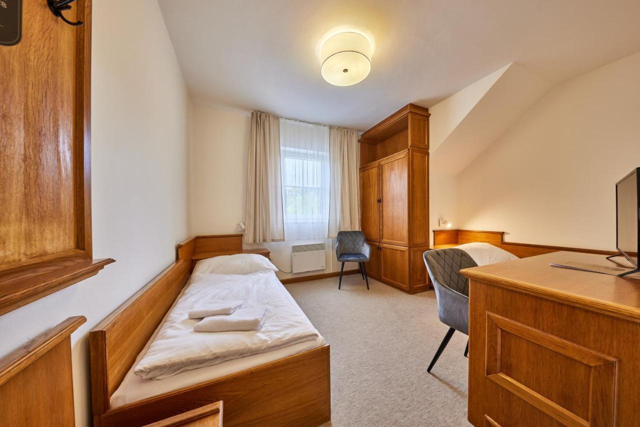 Hotel Auri Rudník Kültér fotó