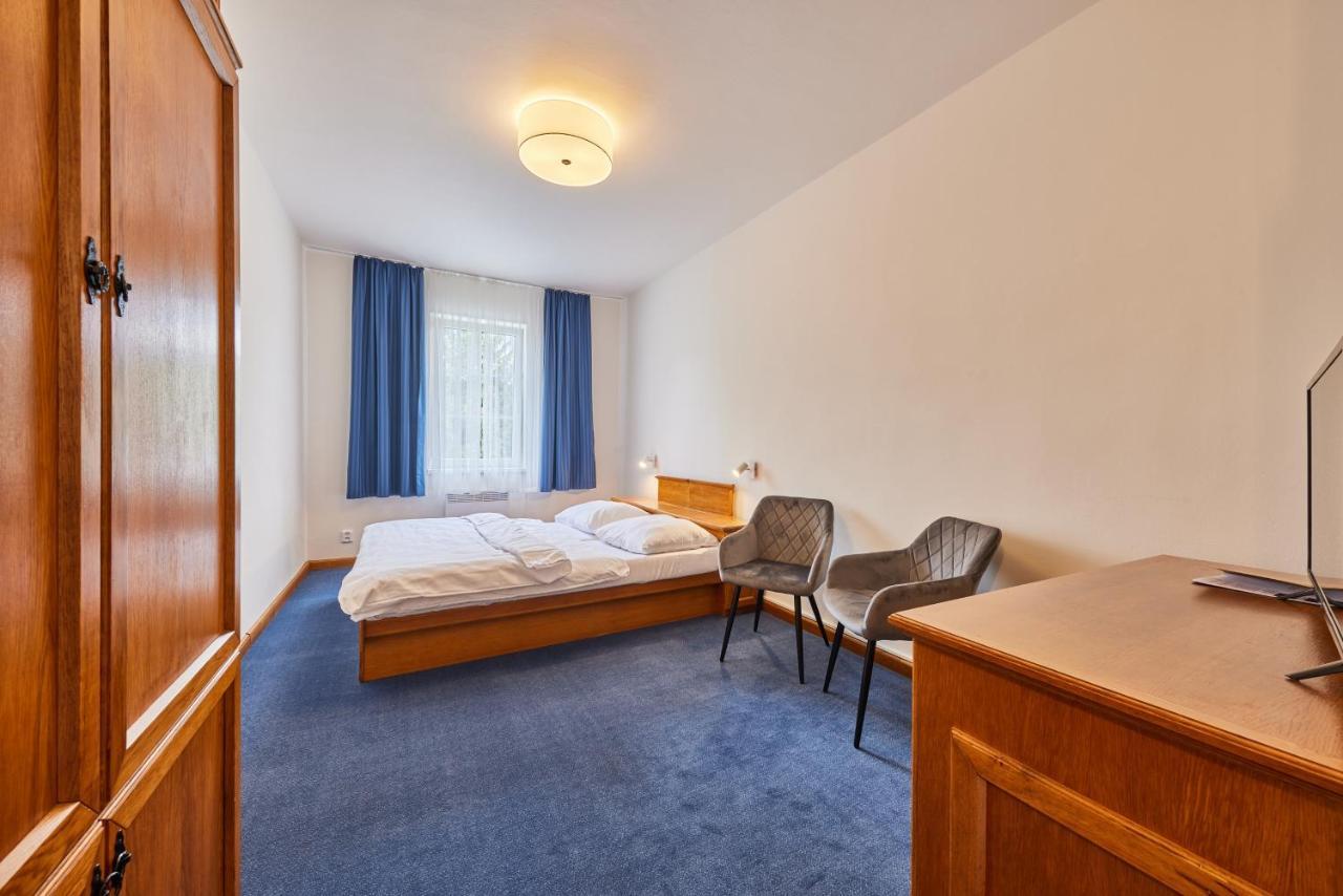 Hotel Auri Rudník Kültér fotó
