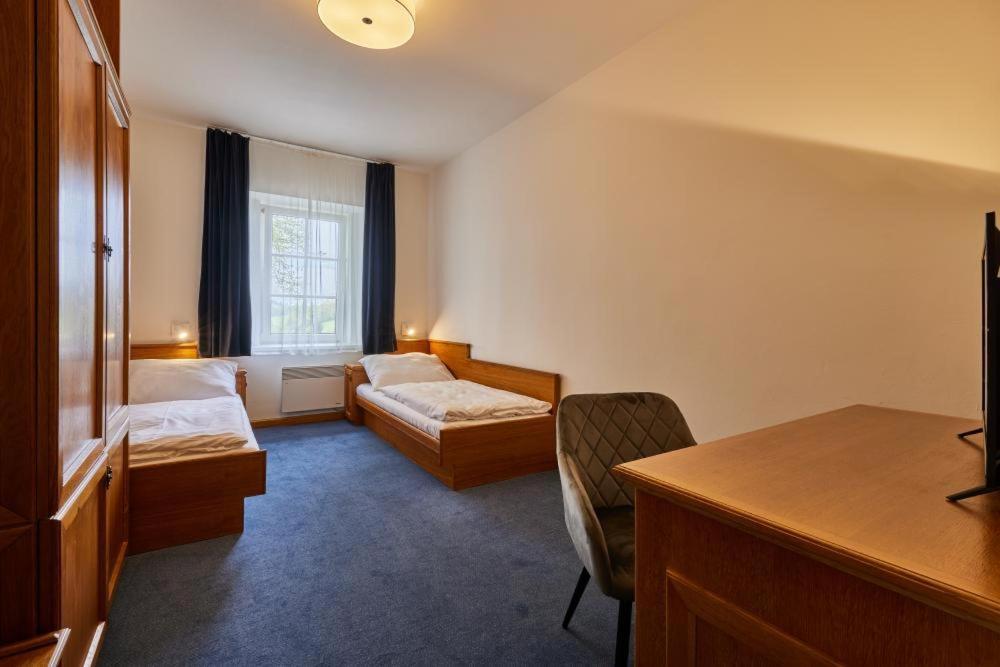 Hotel Auri Rudník Kültér fotó